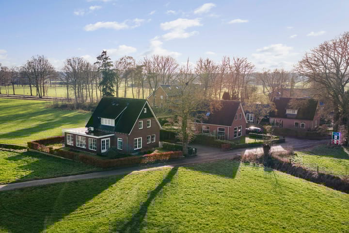 Scheperboersweg 8 in Bathmen foto