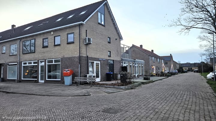 Schermeerstraat 11 in Stompetoren