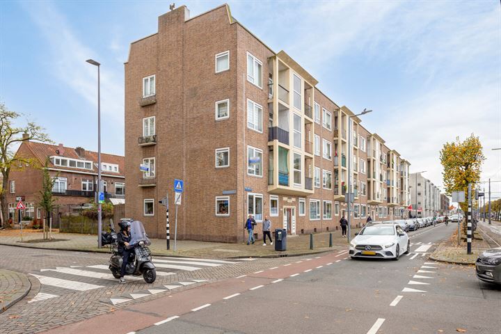 Schiedamseweg 180B in Rotterdam photo