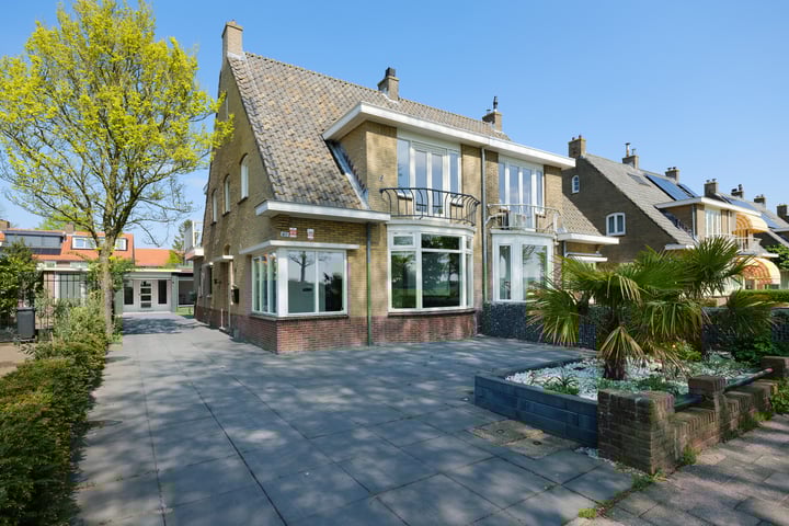 Schipholweg 411 dans Badhoevedorp photo