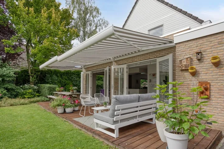 Schoener 5 Alphen aan den Rijn foto 3
