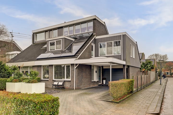 Photo of property Schokkerhof 30, Harlingen