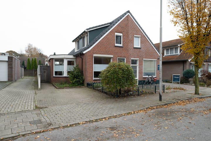 Scholtinkstraat 183 in Losser photo
