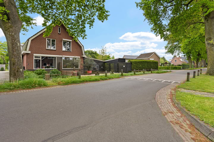 Schooldijk 29 in Nieuw-Amsterdam Foto