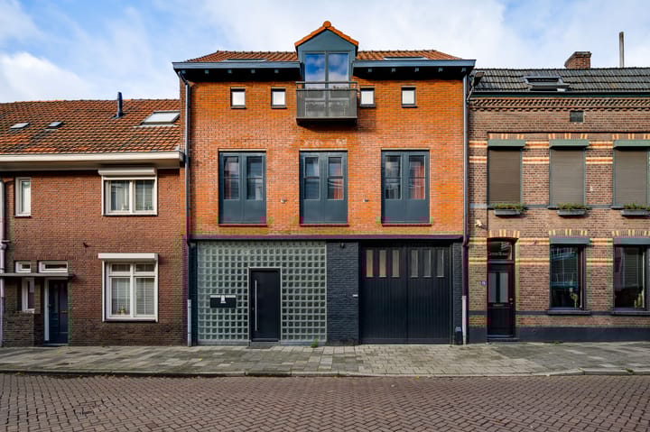 Photo of property Schoolstraat 11, Weert