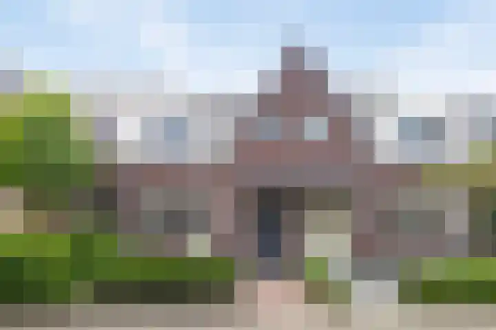Schoolstraat 12 in Strijen