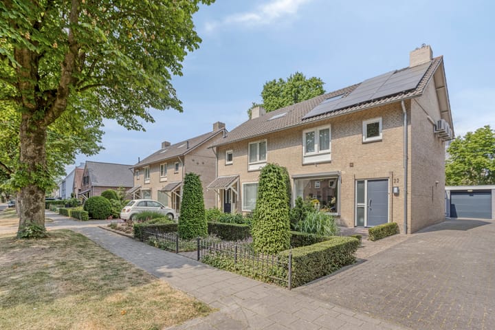Schoolstraat 22 en Beek en Donk foto