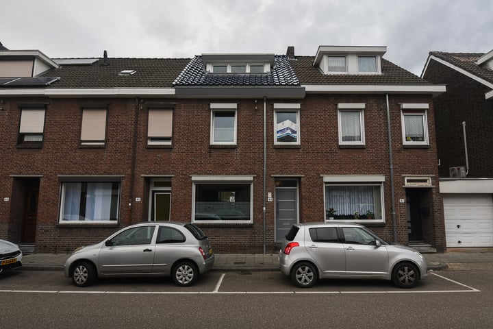 Schoolstraat 44 in Kerkrade Foto