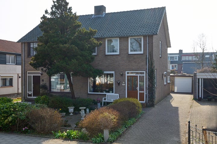 Schoolstraat 45 in Nieuw-Vennep Foto