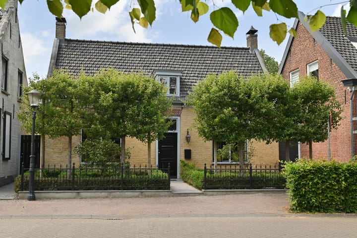 Schoolstraat 5 in Nieuw-Vossemeer Foto