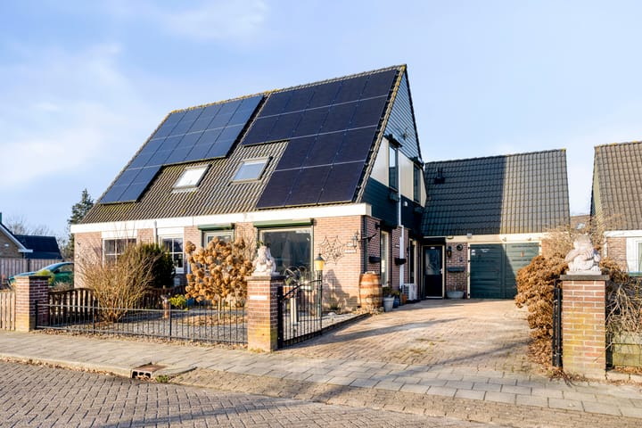 Photo of property Schoolstraat 7, Een