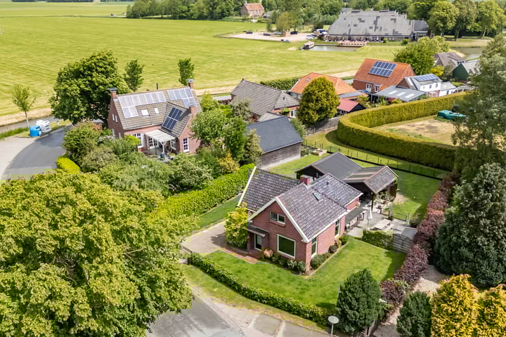 Schoolweg 11 in Oosterwijtwerd Foto