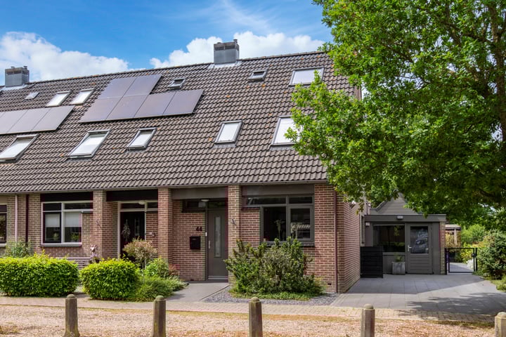 Schoolweg 44 en Overberg foto