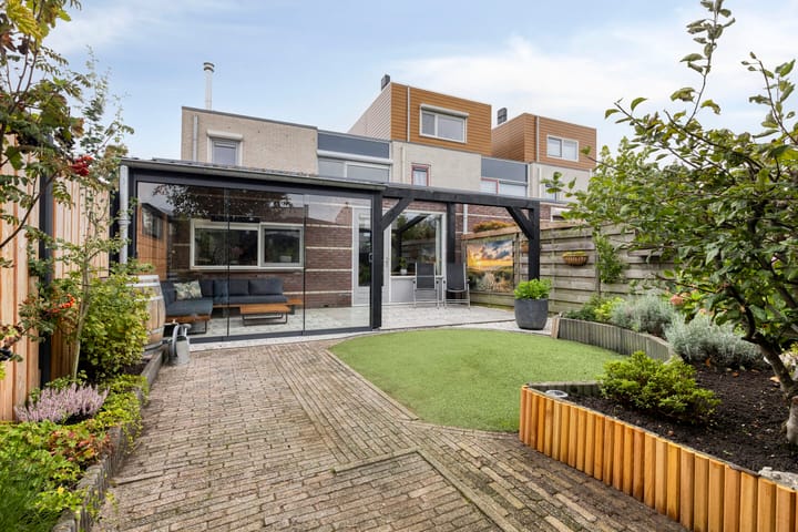 Schoorlaan 28 in Heerhugowaard Foto