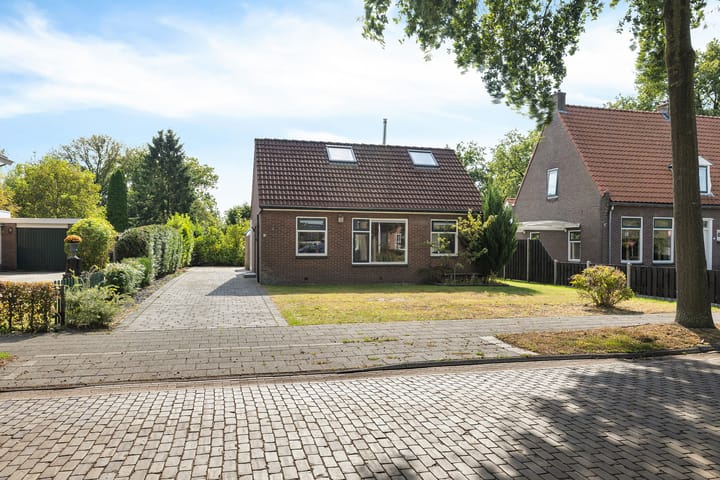 Schoterlandseweg 24 in Nieuwehorne foto