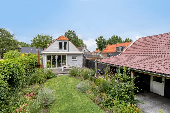 Schoterlandseweg 42 in Nieuwehorne Foto