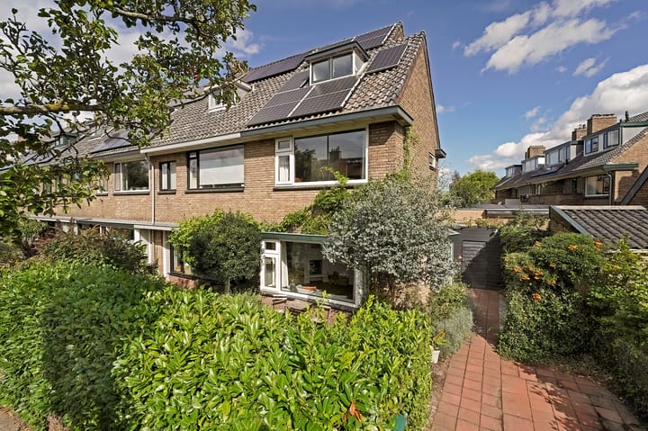 Schoutenburgstraat 33 in Oegstgeest