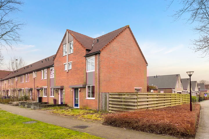 Schoutenveld 911 in Apeldoorn Foto