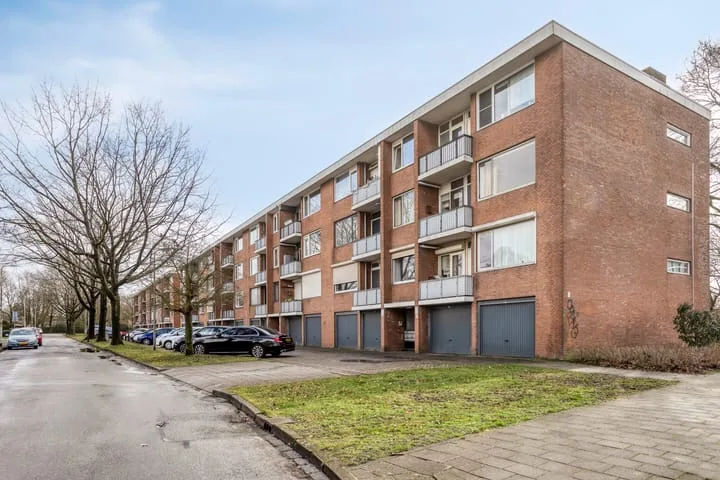 Schubertlaan 6 b Roosendaal