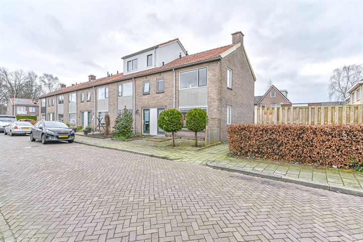 Schultestraat 2 in Hoogeveen Foto