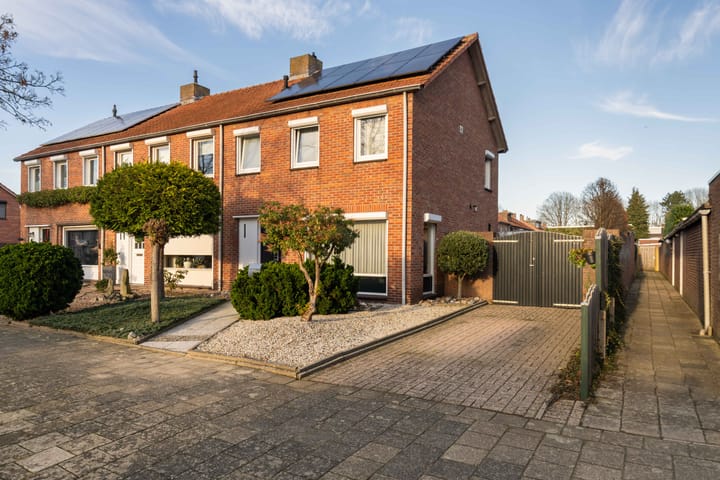 Schuttebeemd 51 in Weert photo