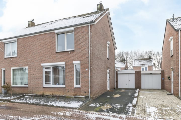 Secretaris Fleischeuerstraat 27 en Oirsbeek foto