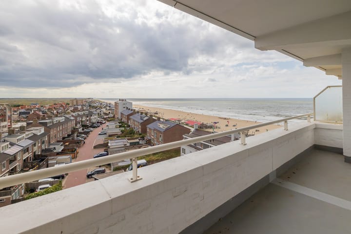 Seinpostweg 4F-13 in Zandvoort photo