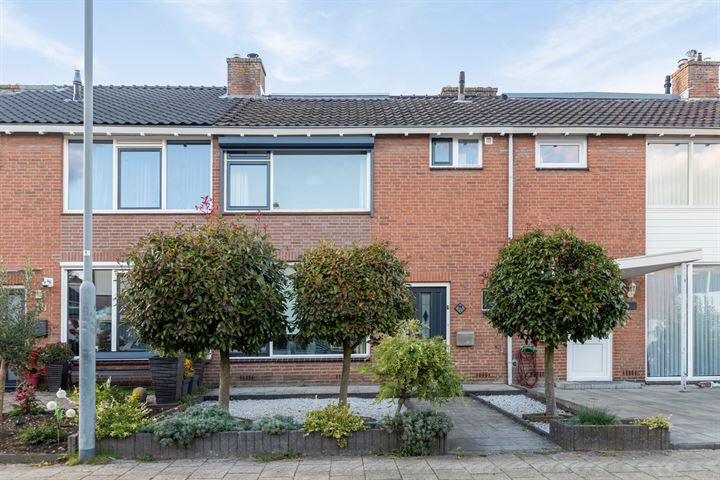 Seringenstraat 18 in Oosterhout photo