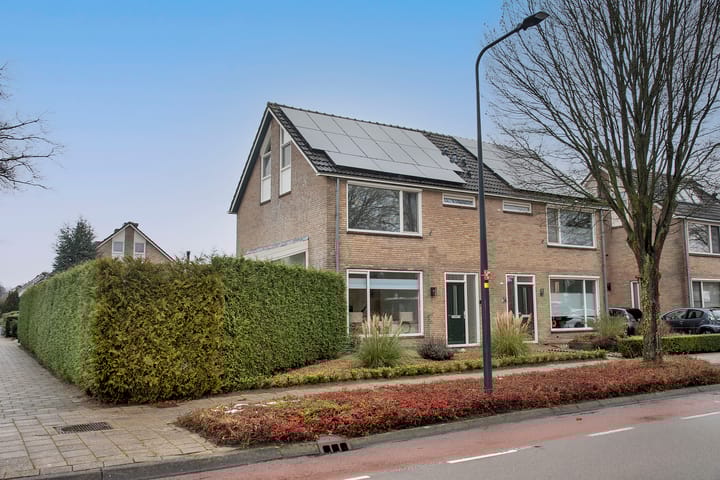 Photo of property Seringenstraat 34, Borne