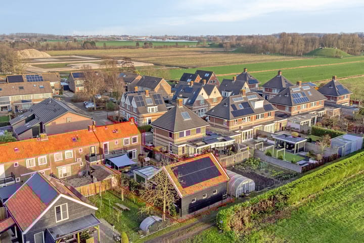 Photo of property Sevenhovenstraat 14, Lopikerkapel