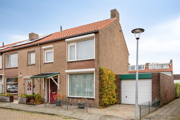 Photo of property Silvesterstraat 14, Wijchen