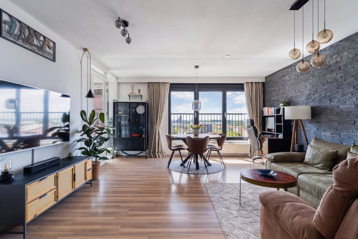 Simon Carmiggelthof 198 in 's-Gravenhage Foto