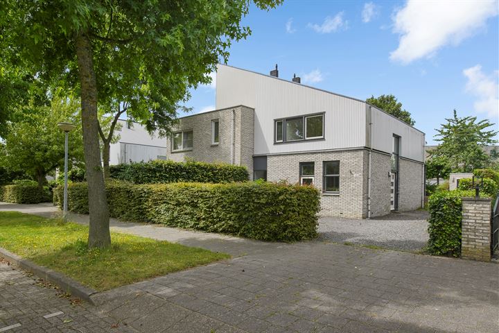 Simone de Beauvoirlaan 121 dans Huizen photo