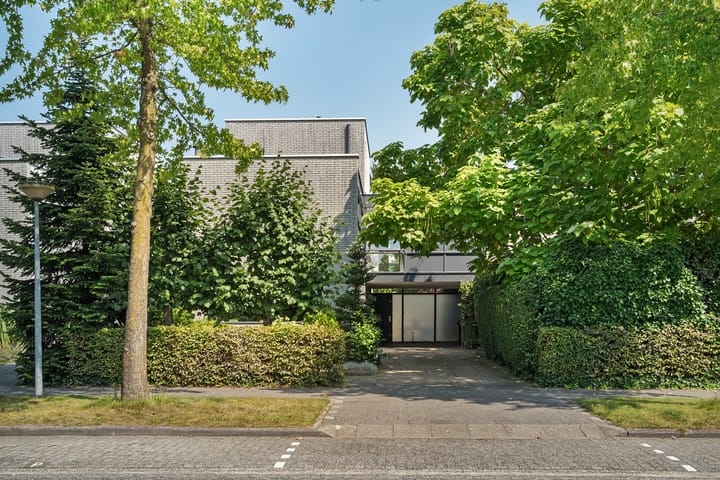 Simone de Beauvoirlaan 43 in Huizen Foto