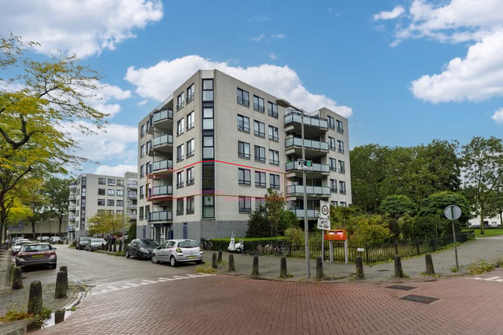 Simone de Beauvoirstraat 9 en Amsterdam foto