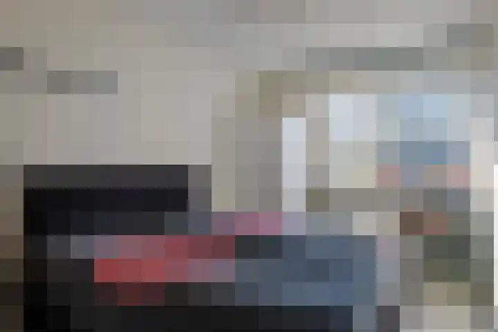 Simone Veilhof 3 Goes thumbnail 20