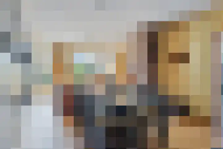 Simone Veilhof 3 Goes thumbnail 9
