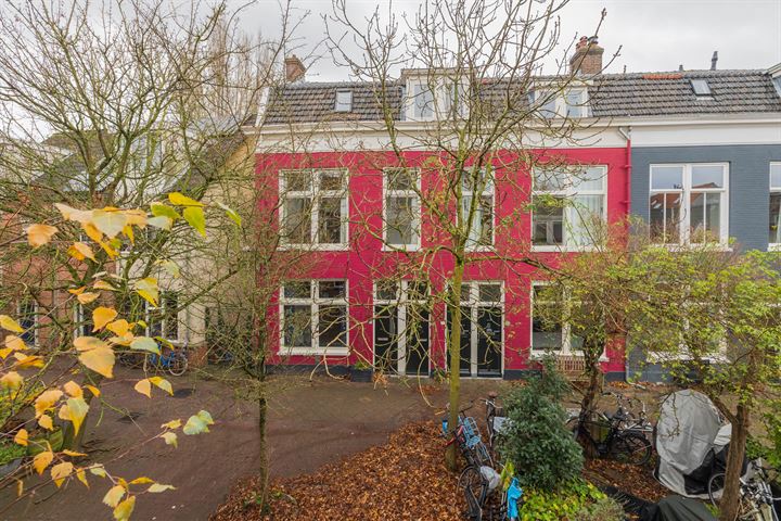 Sint-Antoniesteeg 13-RD in Haarlem foto