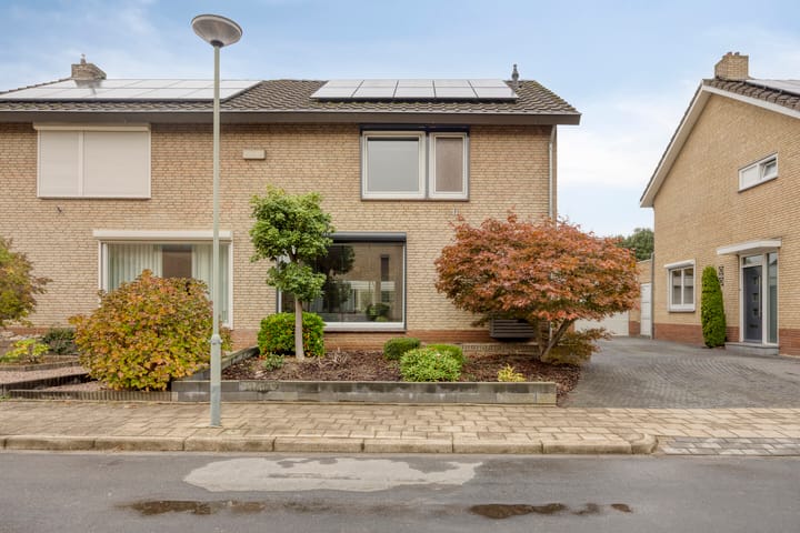 Sint Catharinastraat 7 en Elsloo foto