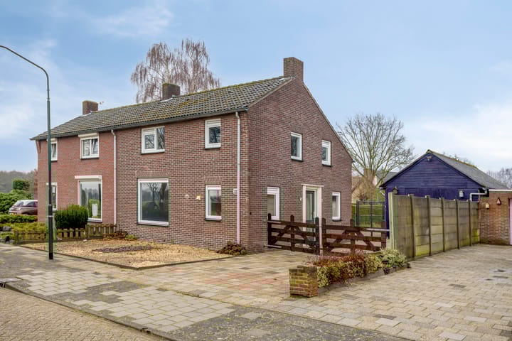 Photo of property Sint Eloystraat 18, Budel-Dorplein