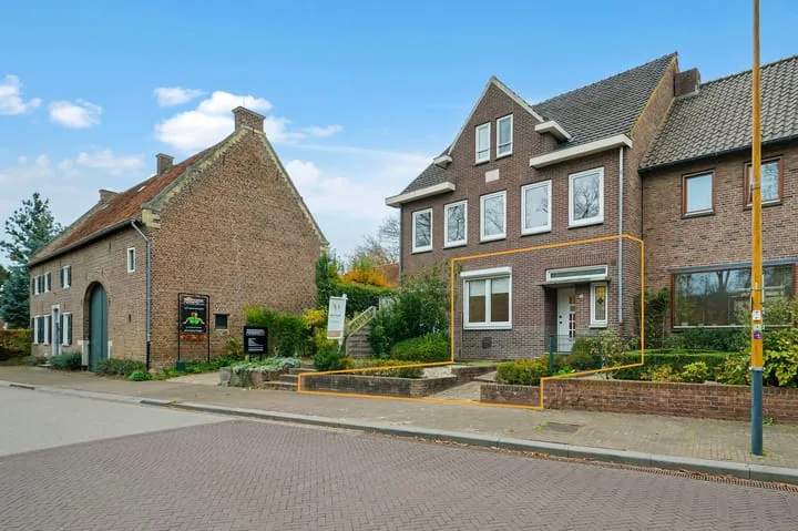 Sint Gerlach 28 en Valkenburg