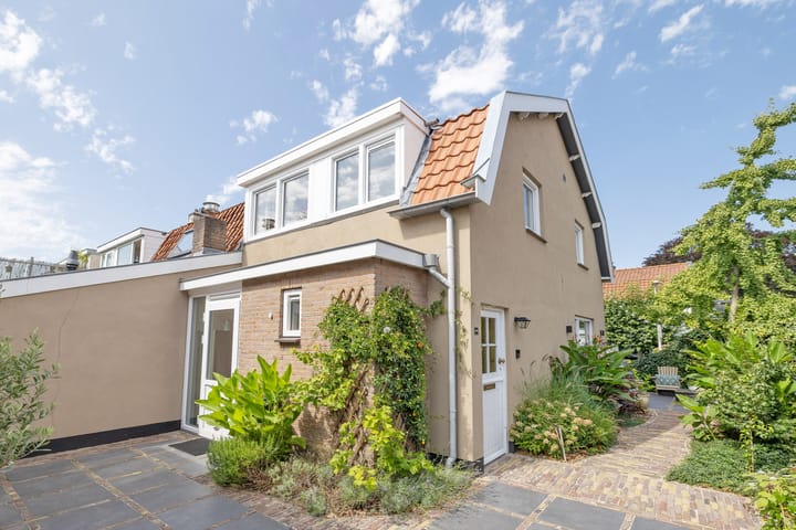 Sint Janslaan 48A in Bussum foto