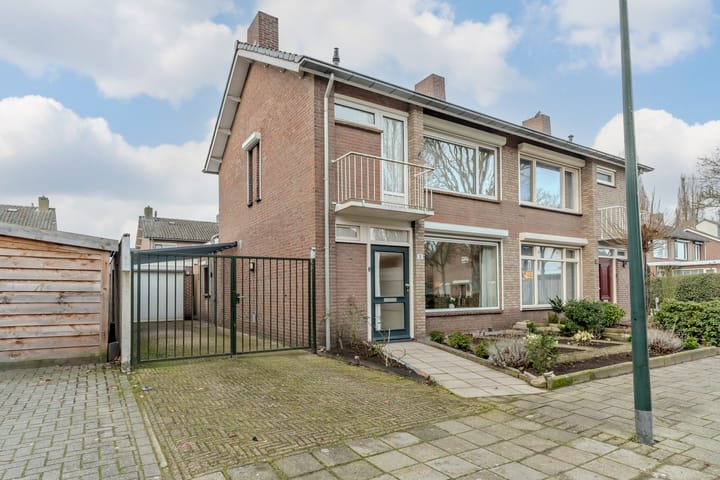 Sint Lambertusstraat 13 in Hilvarenbeek photo