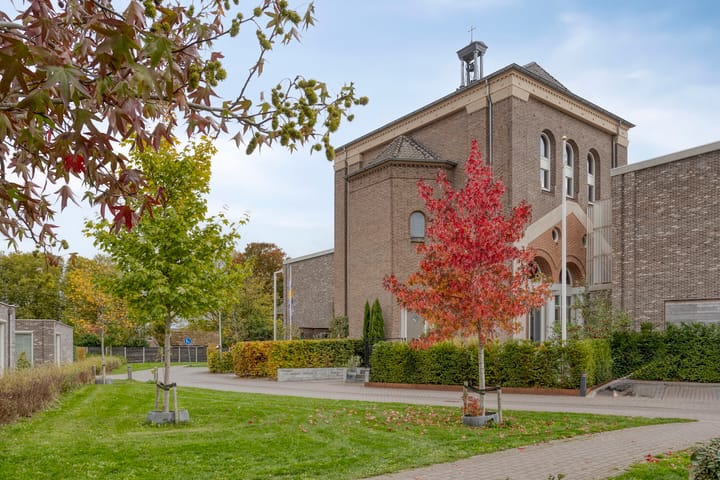 Photo of property Sint Martinushof 2, Gendt