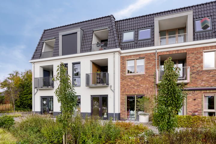 Photo de la maison Sint Nicolaasplein 6, Oosterwolde Gld