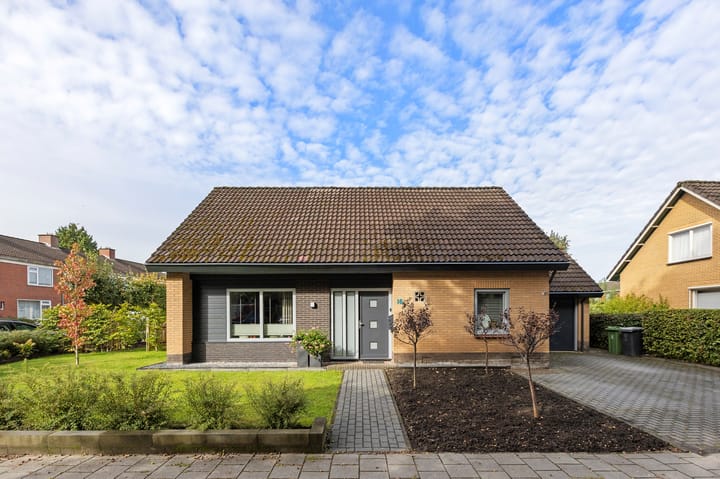 Sjallemastraat 16 in Opende