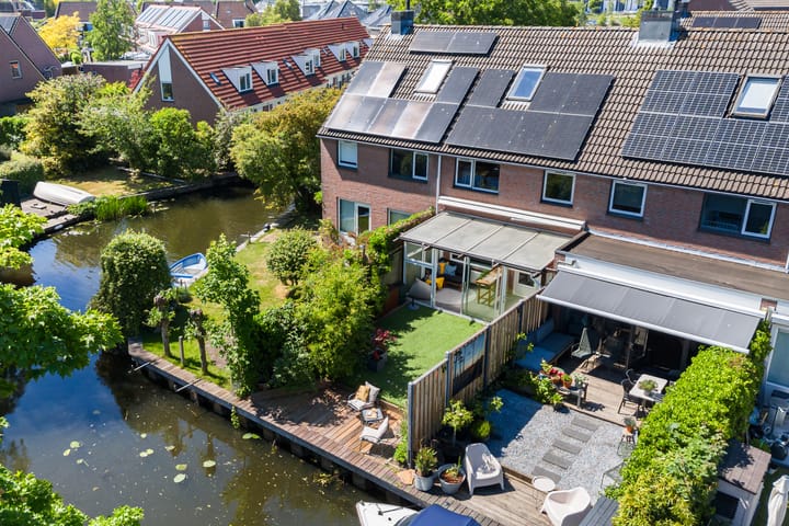 Skaverij 27 in Grou foto