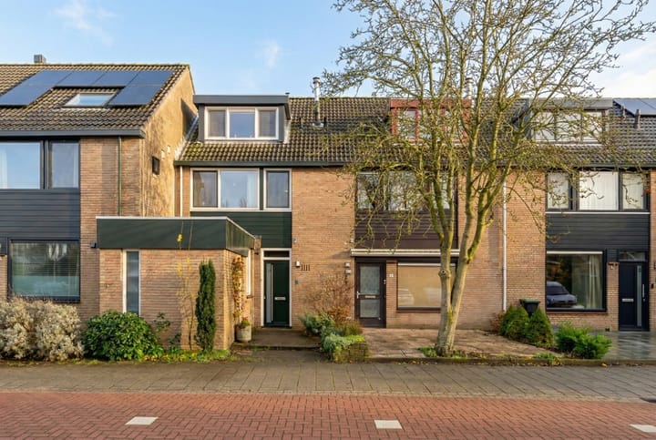 Photo of property Slangekruid 11, Nieuwerkerk aan den IJssel