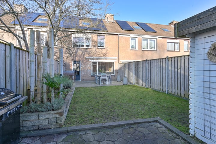 Photo of property Slechtvalk 64, Emmen