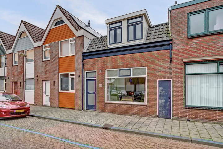 Photo of property Sluisdijkstraat 131, Den Helder